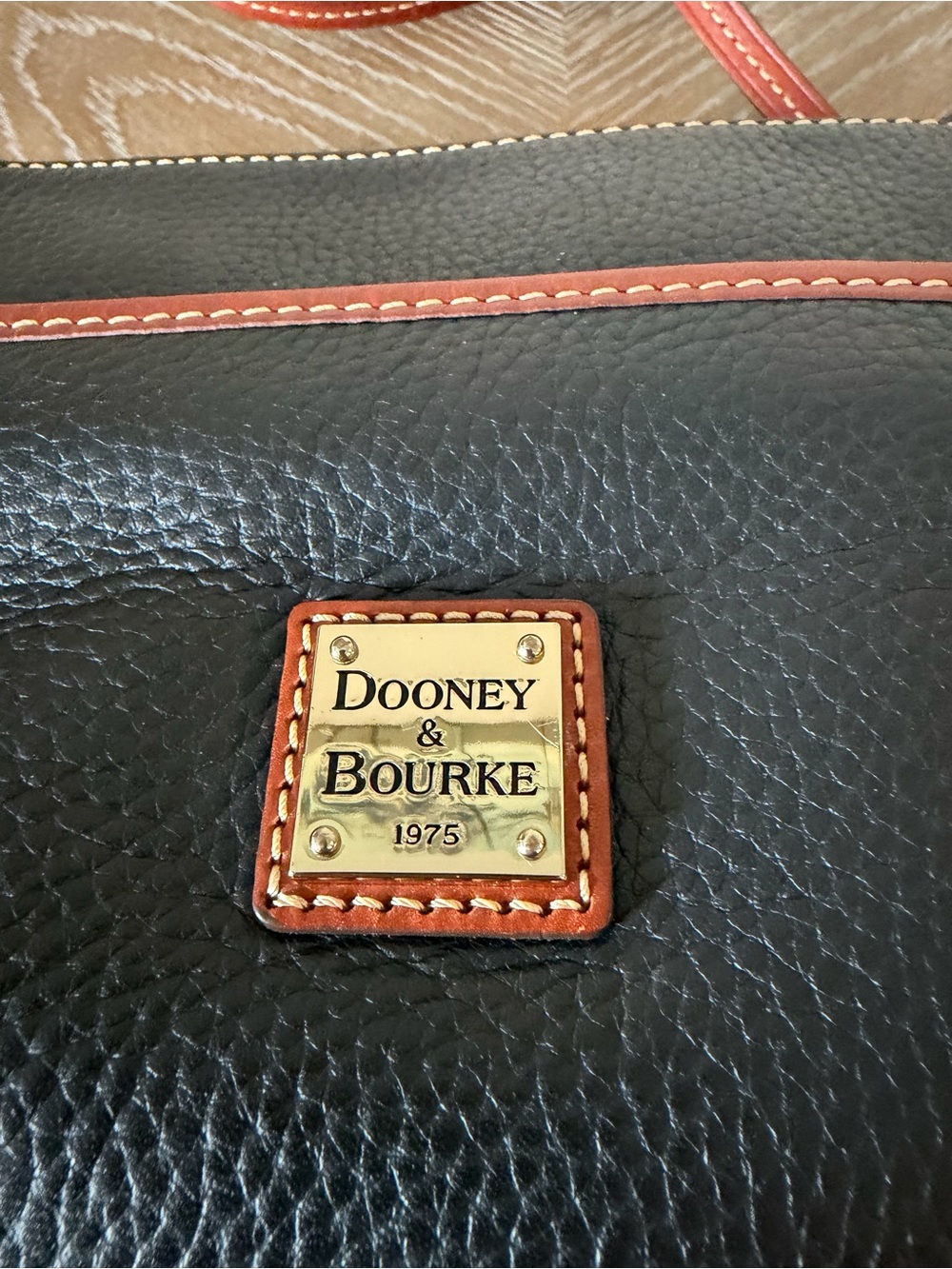 Dooney & Bourke Leather Crossbody Purse - Picture 9 of 10